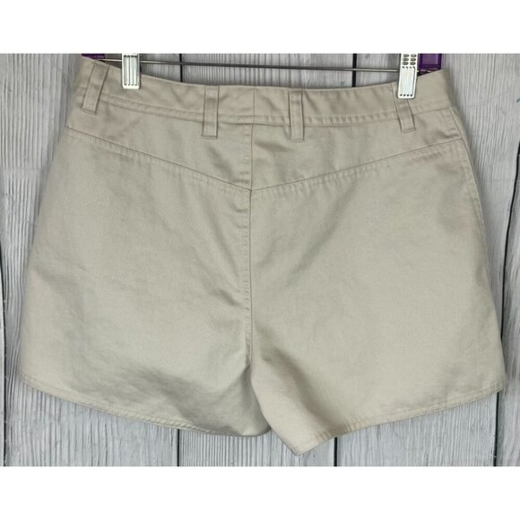 Old Navy Size 8 Khaki Shorts with Front Pockets That Look Like Back Pockets - Picture 5 of 8